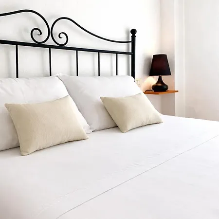 Square דירה *